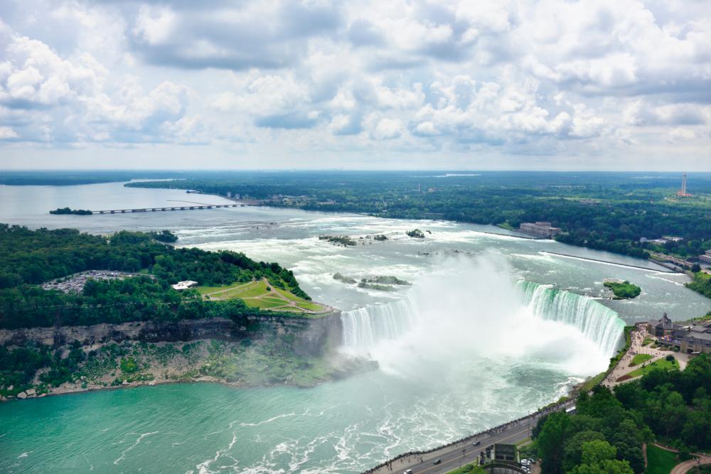 Aerial view of Niagara Falls from the Canadian side © CreativeI/ istockphoto.com