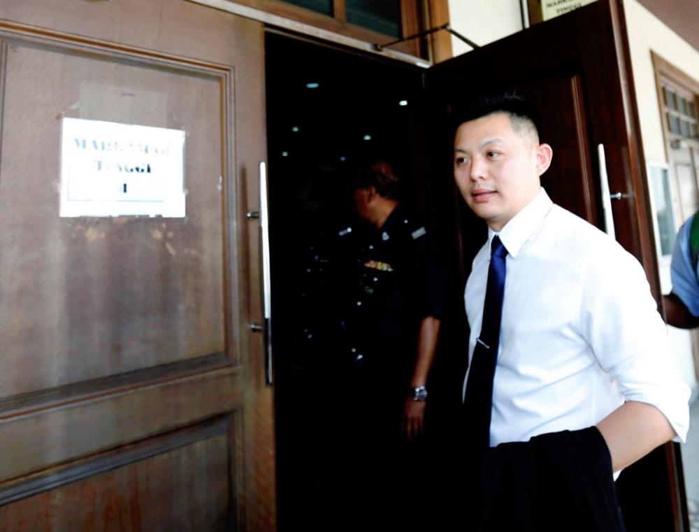 Gerakan Youth acting chief Jason Loo Jieh Sheng arrives at the Penang High Court, on April 8, 2019. — BBX-Images
