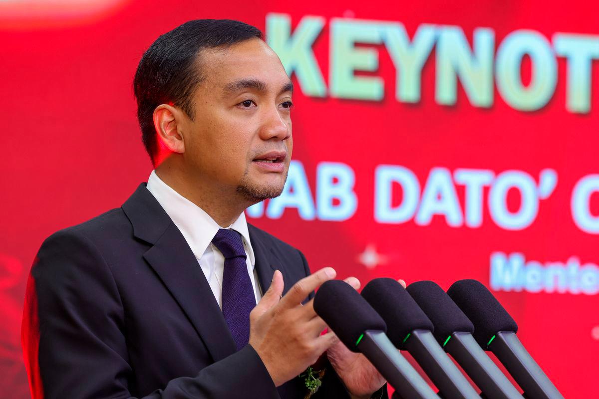 Johor Menteri Besar Datuk Onn Hafiz Ghazi - BERNAMApix