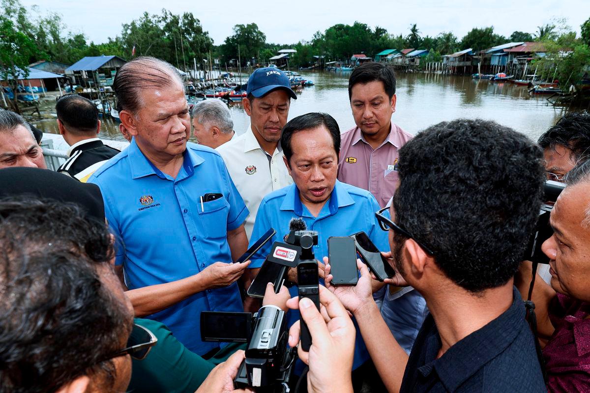 Timbalan Menteri Kerja Raya Datuk Seri Ahmad Maslan - FotoBernama