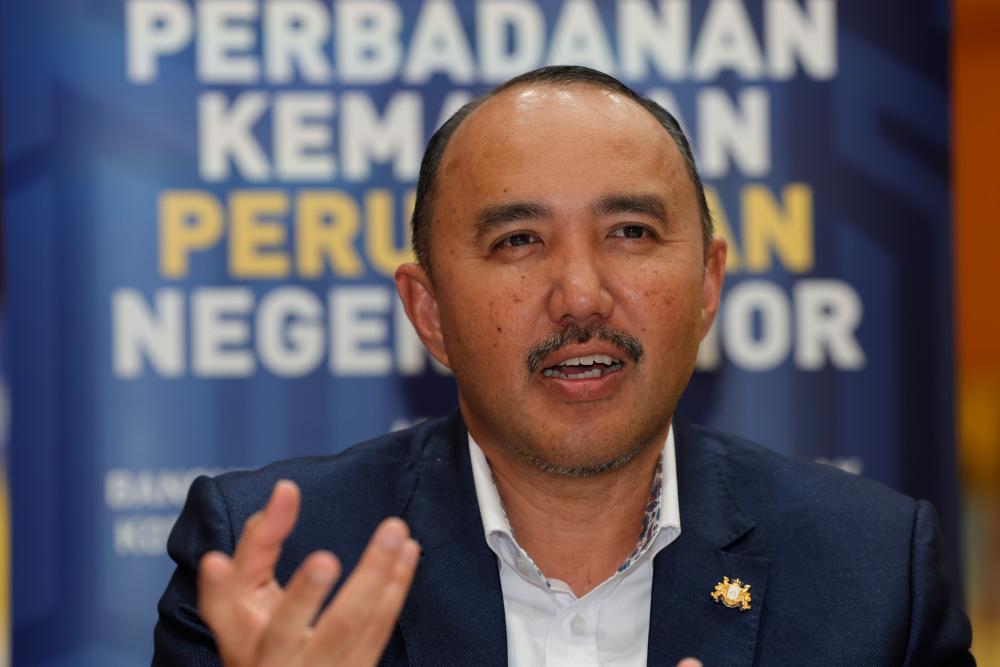Pengerusi Jawatankuasa Perumahan dan Kerajaan Tempatan Johor, Datuk Mohd Jafni Md Shukor. - fotoBERNAMA