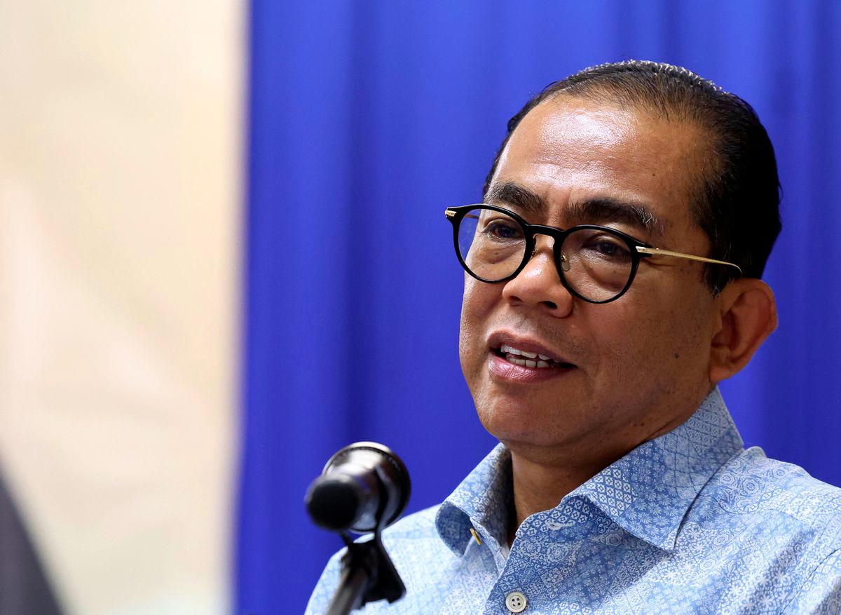 Umno vice-president Datuk Seri Mohamed Khaled Nordin - BERNAMAPIX