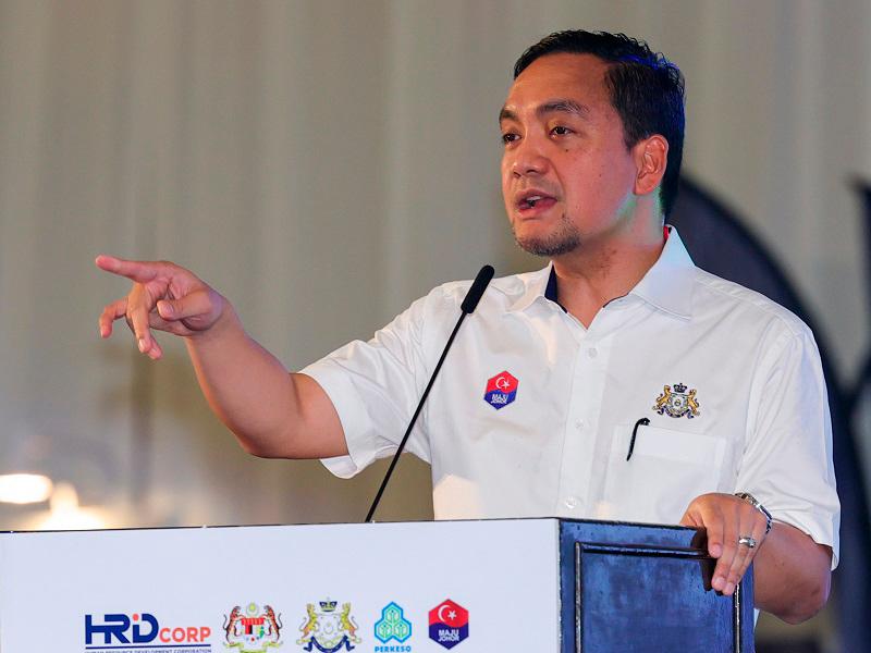 Menteri Besar Johor Datuk Onn Hafiz Ghazi. - fotoBERNAMA