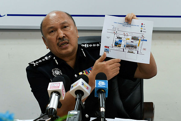 Filepix taken on Nov 1 shows Johor Police Chief Datuk Mohd Kamarudin Md Din at a press conference in the Pontian District Police Headquarters. — Bernama