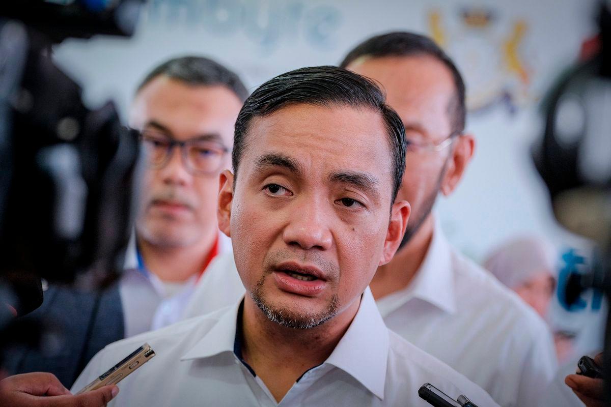 Menteri Besar Johor, Datuk Onn Hafiz Ghazi - fotoBERNAMA