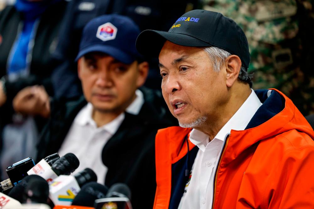 Zahid hopes MCA , DAP can resolve differences of opinion