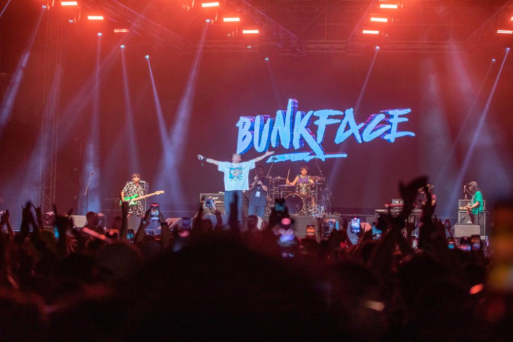 $!Bunkface’s dynamic performance kept the crowd engaged and fueled the night with their infectious enthusiasm.