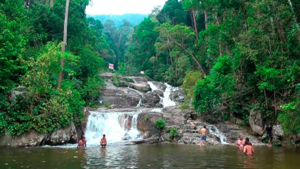 $!Beautiful rainforest reserve with hiking trails and scenic waterfalls await visitors at Gunung Ledang National Park. – PIC FROM YOUTUBE @JohorTourism