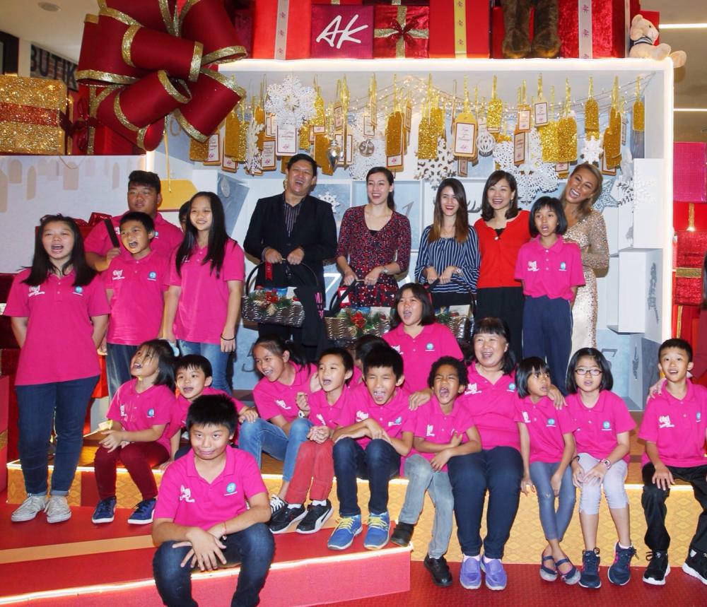 The children were treated to an early Christmas celebration at Avenue K.