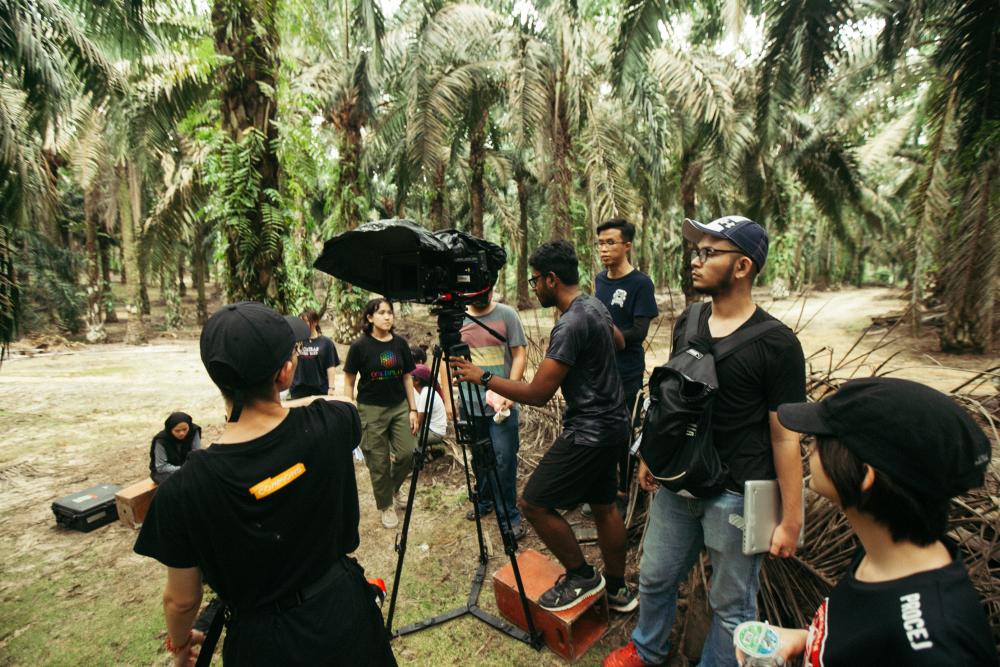 $!The river scenes were shot in Bau, Sarawak, as Wong was insistent on capturing the Bornean atmosphere and environment.