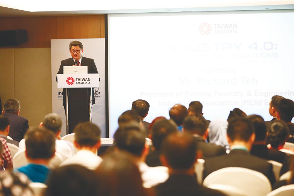 The Industry 4.0: Smart Factory Solutions Seminar was attended by more than 100 attendees.