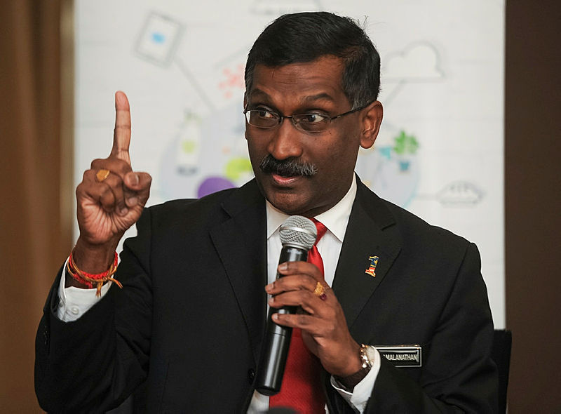 Clarify if there is reduction in number of Indian, Chinese students for matriculation programme: Kamalanathan