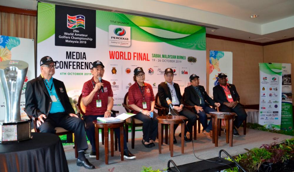 From left: Datuk Nils Nordh, CEO/Chairman World Golfers Championship Limited, Datuk Ahmad Shah Hussein Tambakau, Chairman of Tourism Malaysia,