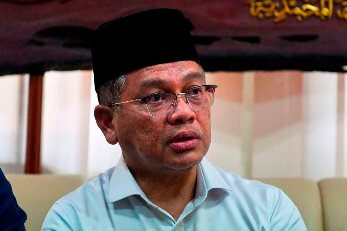 Menteri Datuk Mohd Na’im Mokhtar - BERNAMA