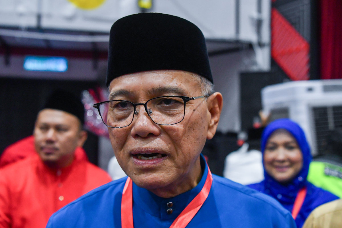 Pahang Menteri Besar Datuk Seri Wan Rosdy Wan Ismail. - BERNAMA