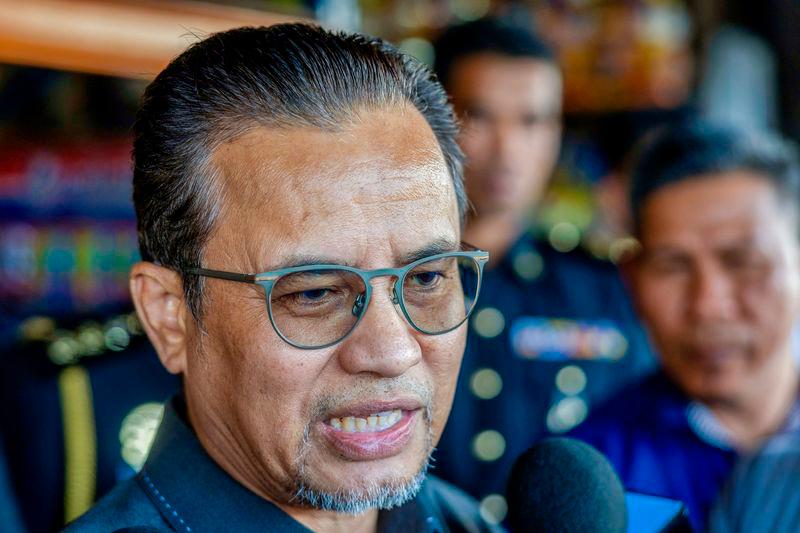 Pengarah Kementerian Perdagangan Dalam Negeri dan Kos Sara Hidup Kelantan Azman Ismail - fotoBERNAMA