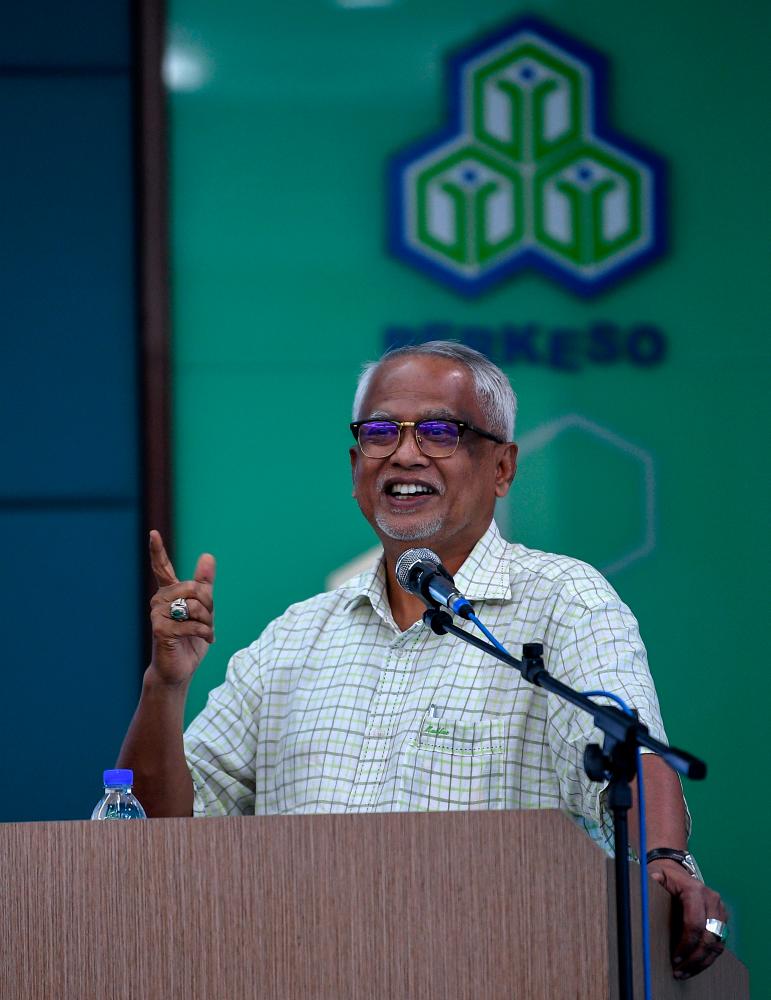 Deputy Human Resource Minister Datuk Mahfuz Omar. — Bernama