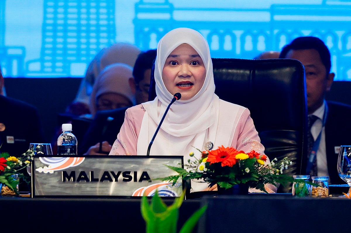 - fotoBERNAMA