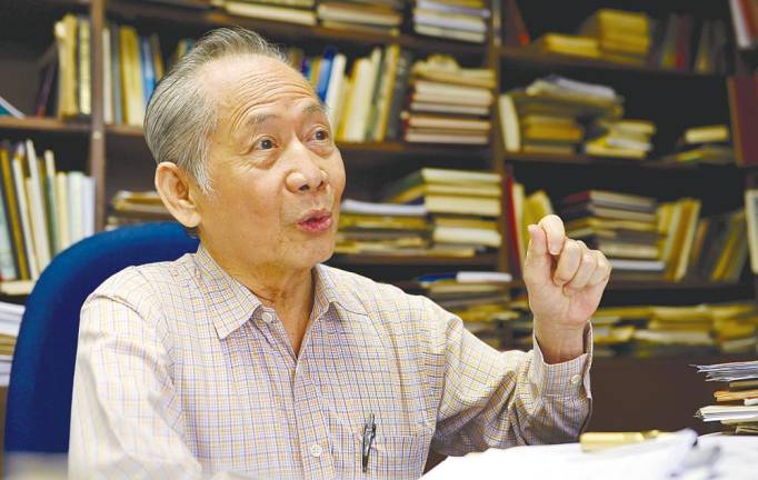 Perak gov’t mulls naming road after late Prof Khoo Kay Kim