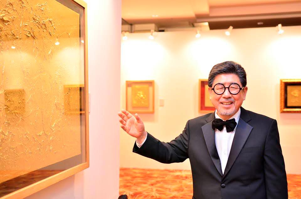 Korean artist Kim Il Tae is the only artist in the world to work on 24-karat gold. $!Korean artist Kim Il Tae is the only artist in the world to work on 24-karat gold.