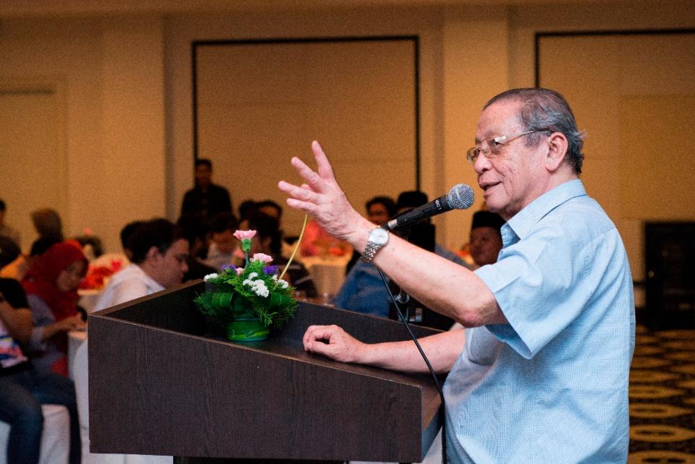 Kit Siang urges PH to accelerate reforms