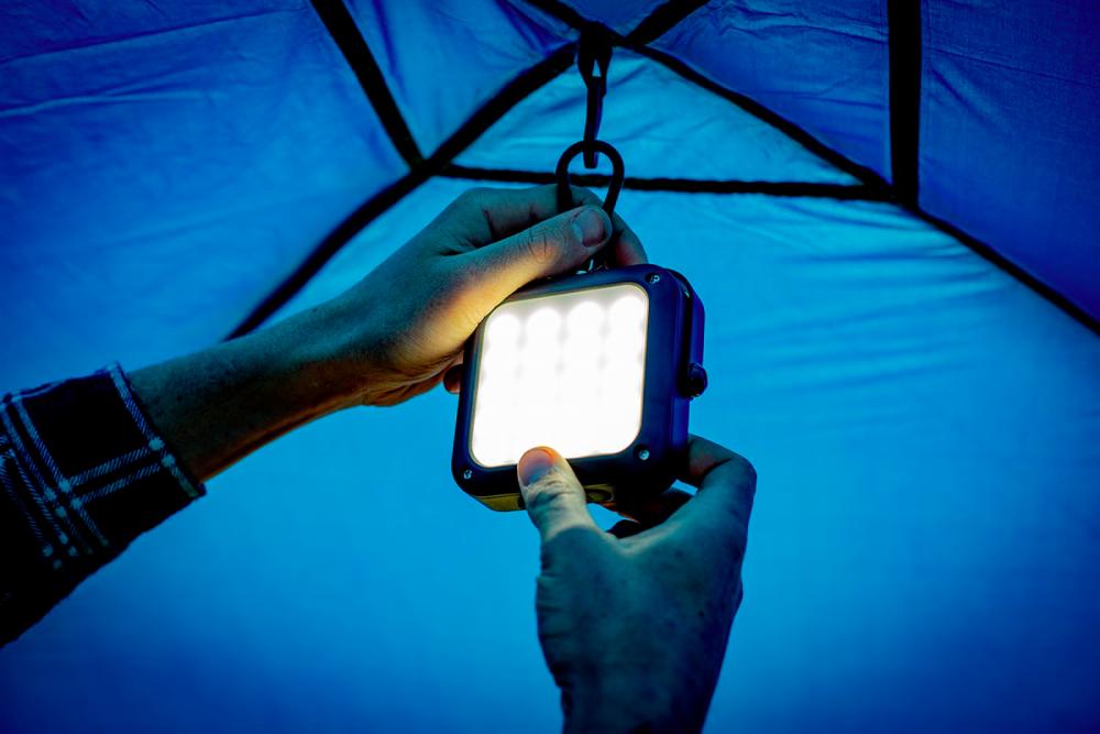 Camping lights reduce darkness and improve safety. –KIWICAMPINGS $!Camping lights reduce darkness and improve safety. –KIWICAMPINGS