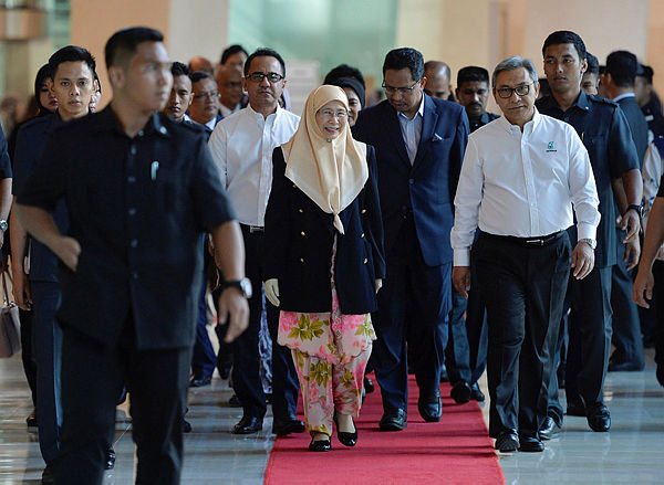 Deputy Prime Minister Datuk Seri Dr Wan Azizah Wan Ismail attends the launch of the Petronas Foundation at the Kuala Lumpur Convention Center on March 1, 2019. — Bernama