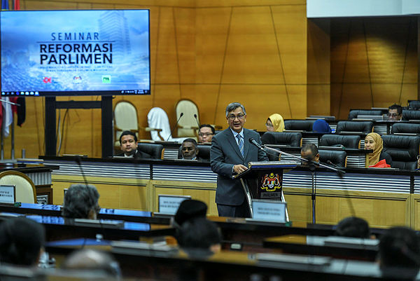 Dewan Rakyat Speaker Datuk Mohd Ariff Md Yusof opens a eminar on parliamentary reforms at the Parliament Building on Dec 8, 2018. — Bernama
