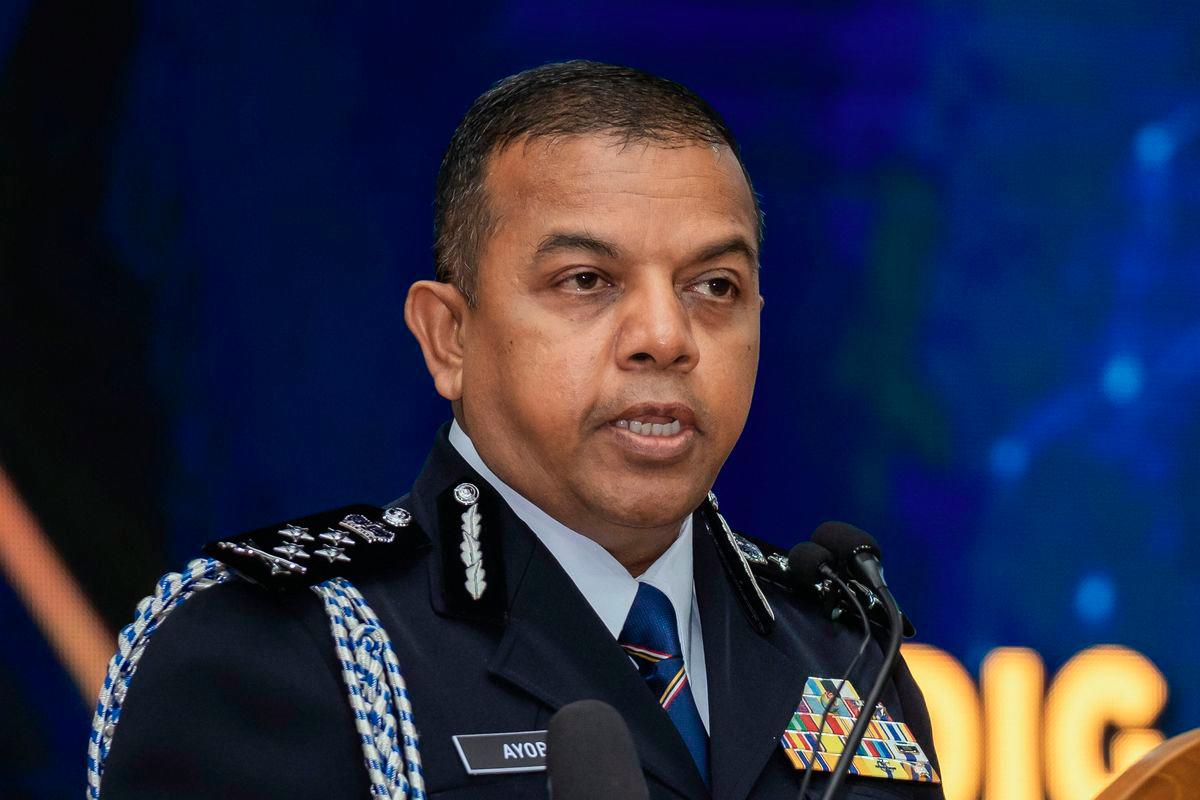 Timbalan Ketua Polis Negara Tan Sri Ayob Khan Mydin Pitchay. - BERNAMA