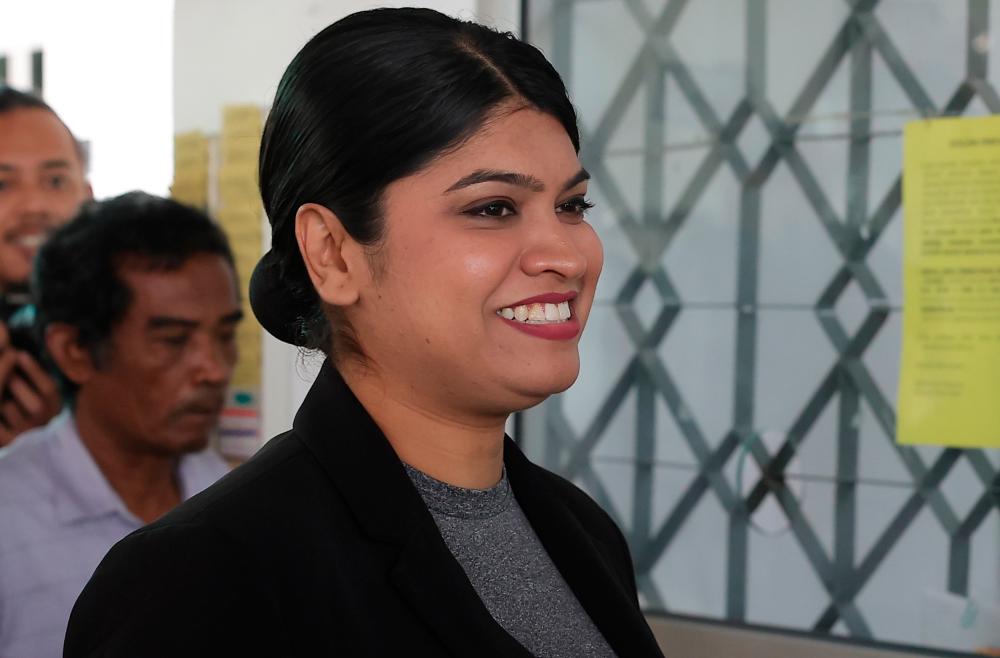 KUALA LUMPUR, June 26 -- The female inspector who went viral on social media was recently arraigned in Selayang Magistrate’s Courts here on two charges of insulting the honor of a police officer ranking in a cooperative and a youth and one charge of committing a criminal offense against a woman senior citizen. BERNAMAPIX