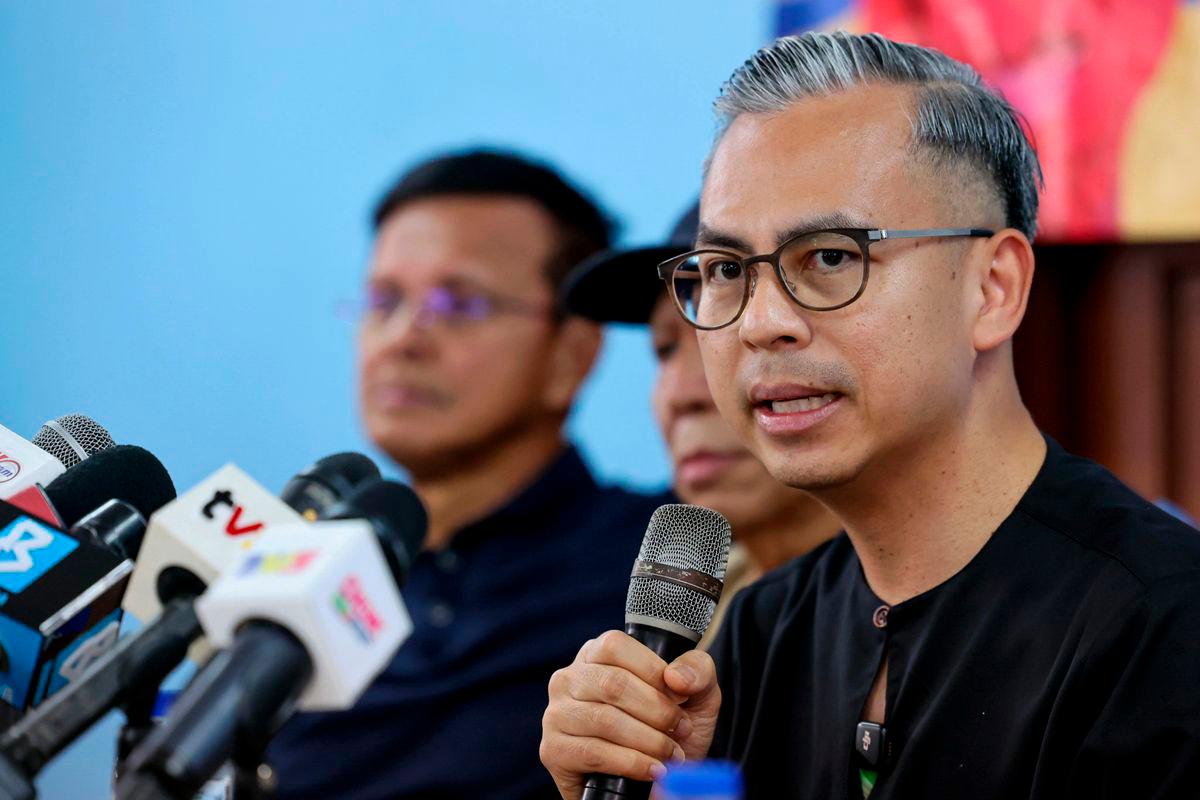 Menteri Komunikasi Datuk Fahmi Fadzil. fotoBERNAMA