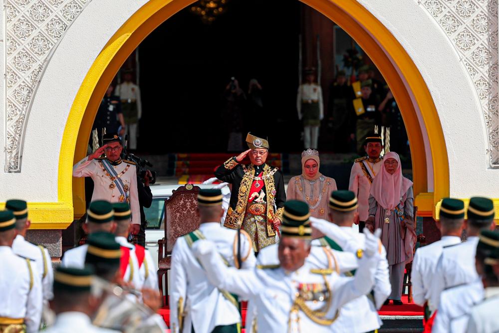 839 Terima Darjah Kebesaran, Bintang Dan Pingat Sempena Hari Keputeraan ...