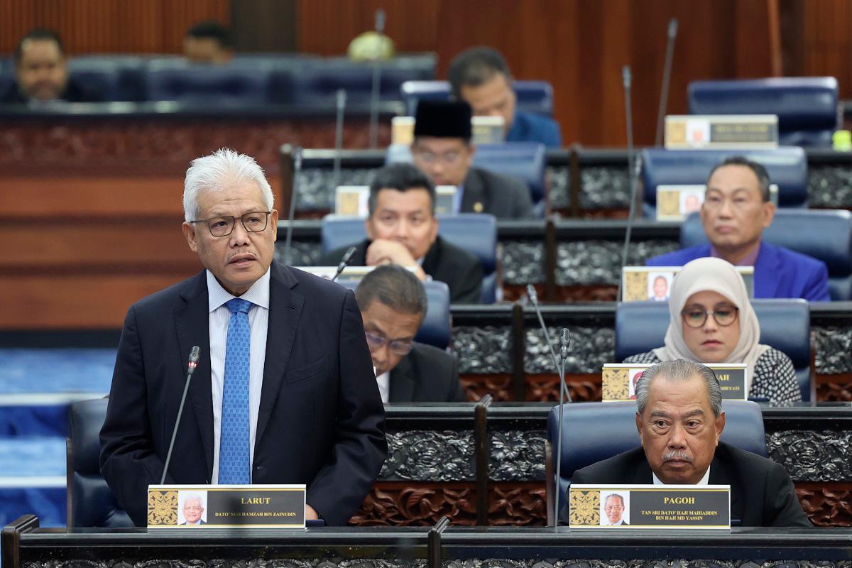Opposition Leader Datuk Seri Hamzah Zainudin. - BERNAMApix