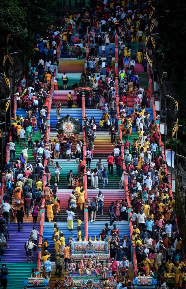 Hindu devotees climb up the steps of the Sri Subramaniar Temple in Batu Caves, Kuala Lumpur on Jan 20, 2019, a day before the Thaipusam festival. — Bernama