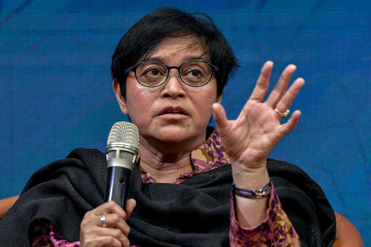 Menteri di Jabatan Perdana Menteri (Undang Undang dan Reformasi institusi) Datuk Seri Azalina Othman Said semasa sesi soal jawab pada Sesi Town Hall dan Majlis Peluncuran AI Legal Justice Roadmap 2025-2026 dan Peta Reformasi Institusi (PetaRI) di Fakulti Undang-Undang, Universiti Malaya hari ini. - fotoBERNAMA