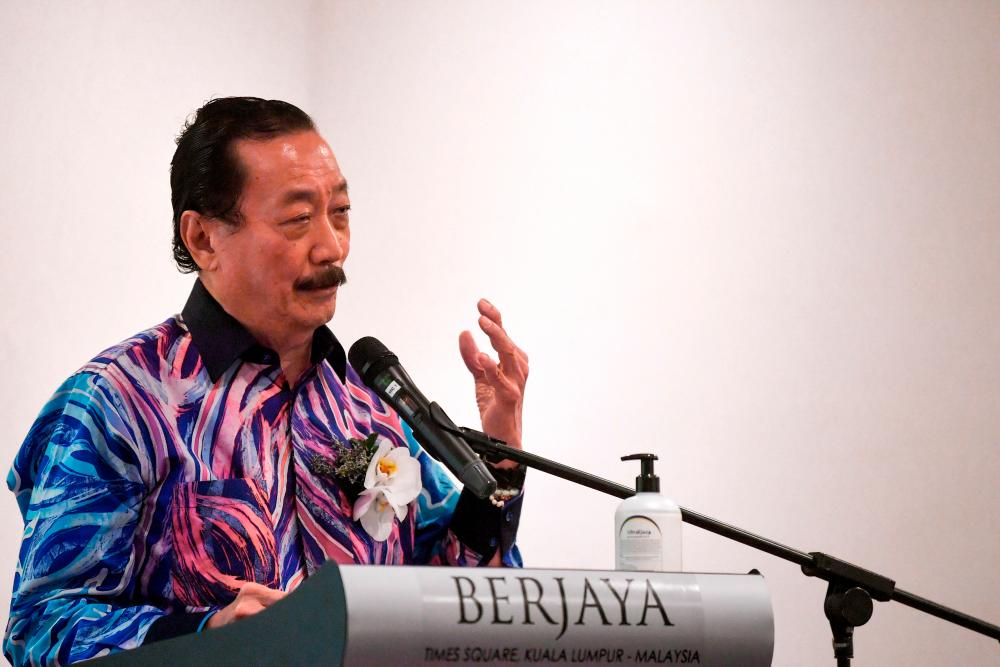 KUALA LUMPUR, Dec 1 -- Berjaya Corporation Bhd Founder Tan Sri Vincent Tan speaks during 2nd Malaysian Lifestyle Medicine Conference at Berjaya Time Square Hotel. BERNAMAPIX
