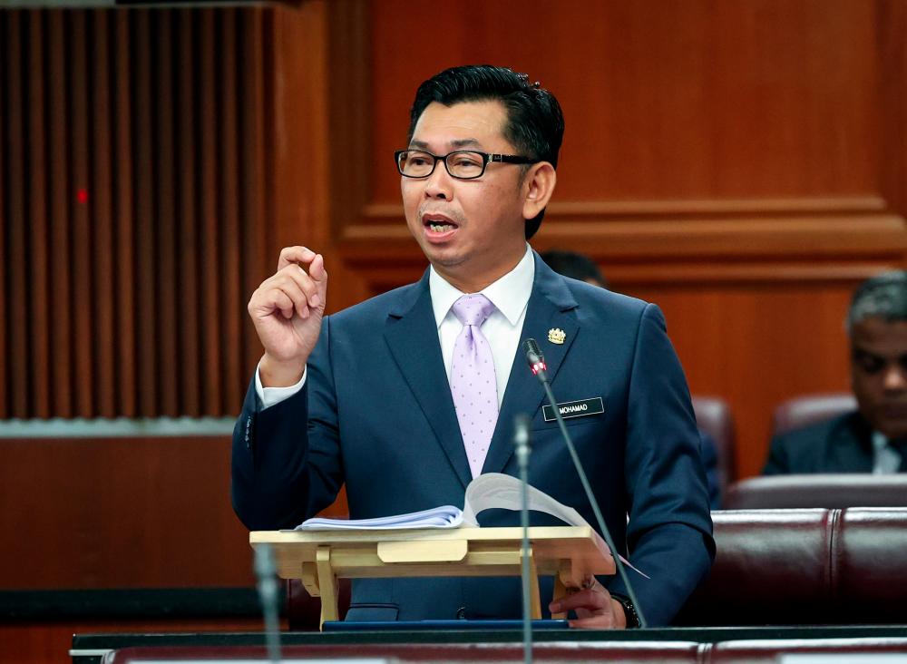 Timbalan Menteri Luar Negeri Datuk Mohamad Alamin pada Persidangan Dewan Negara di Bangunan Parlimen pada Dis 6 2023. - fotoBERNAMA