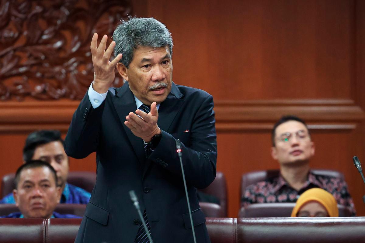 Deputy chairman Datuk Seri Mohamad Hasan. - BERNAMA