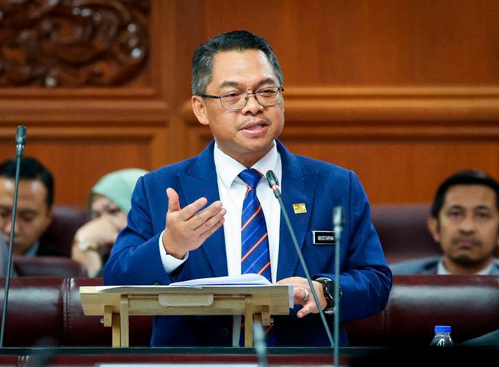 Deputy Higher Education Minister Datuk Mustapha Sakmud - BERNAMApix