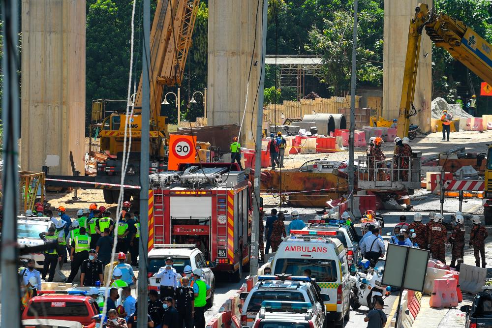 Three killed, after crane at SUKE construction site topples (Updated)