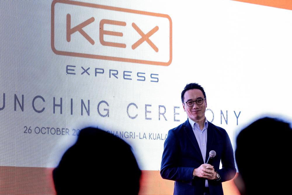 KUALA LUMPUR, 26 Okt -- Chief Executive Officer of Kerry Express (Thailand) Public Company Limited Alex Ng giving a speech during the Rebranding Ceremony of ABX Express to KEX Express on Oct 26 2022 - BERNAMAPIX