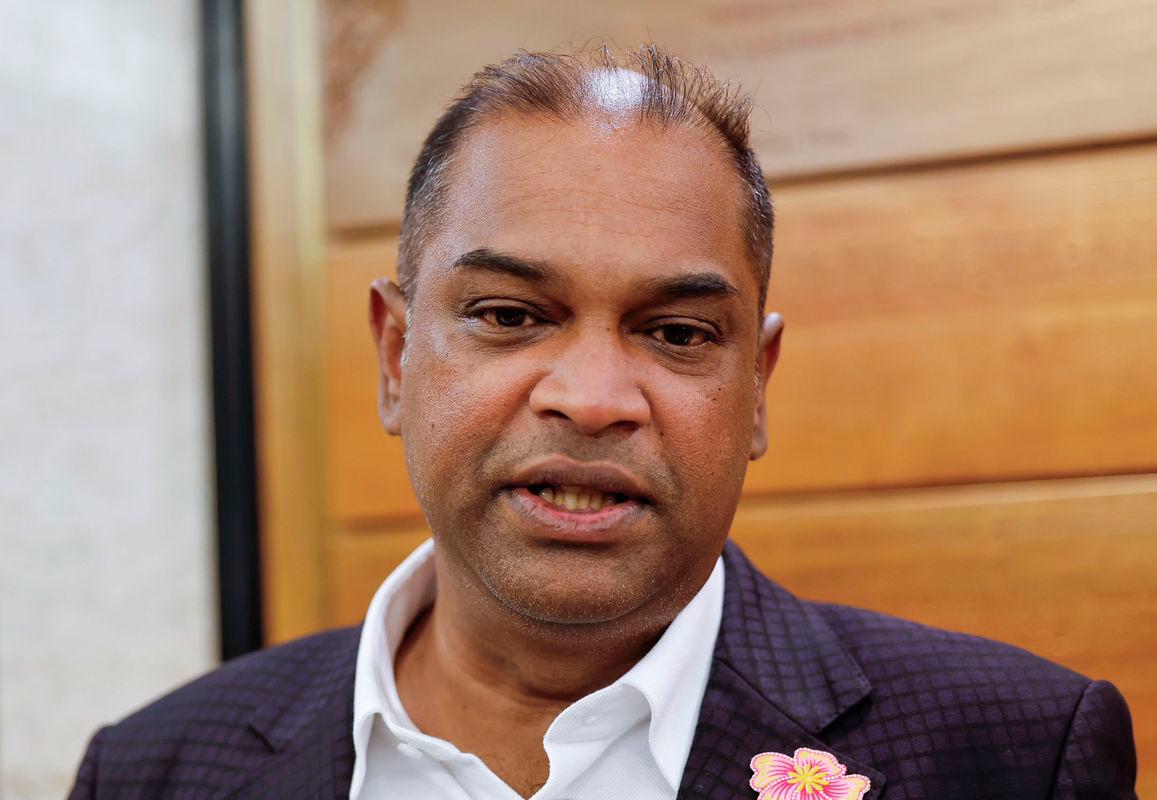 Datuk Seri R. Ramanan. Bernamapix