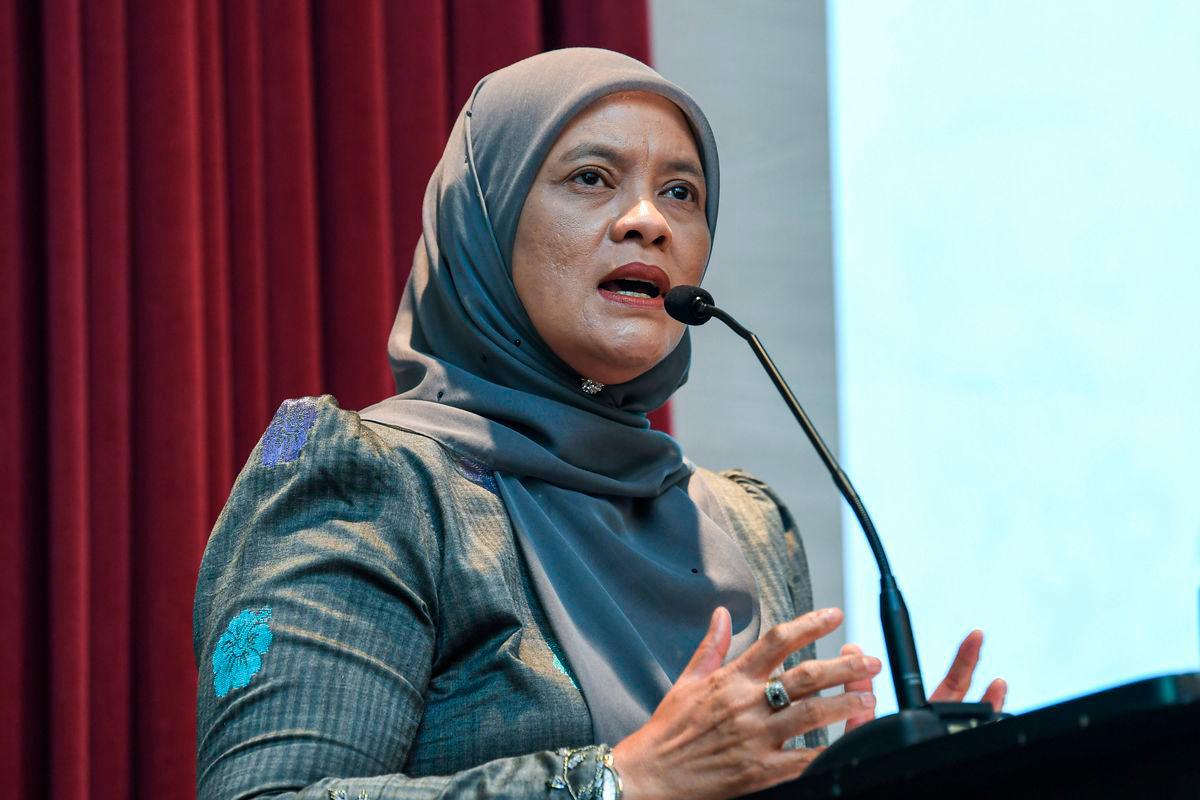 Information Department director-general Julina Johan - Photo by BERNAMA
