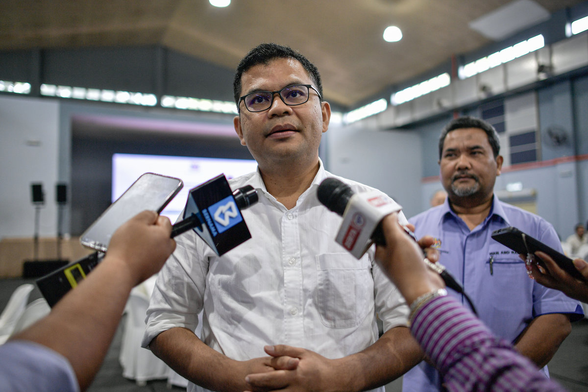 Deputy Energy Transition and Water Transformation (PETRA) Minister Akmal Nasrullah Mohd Nasir. - BERNAMA