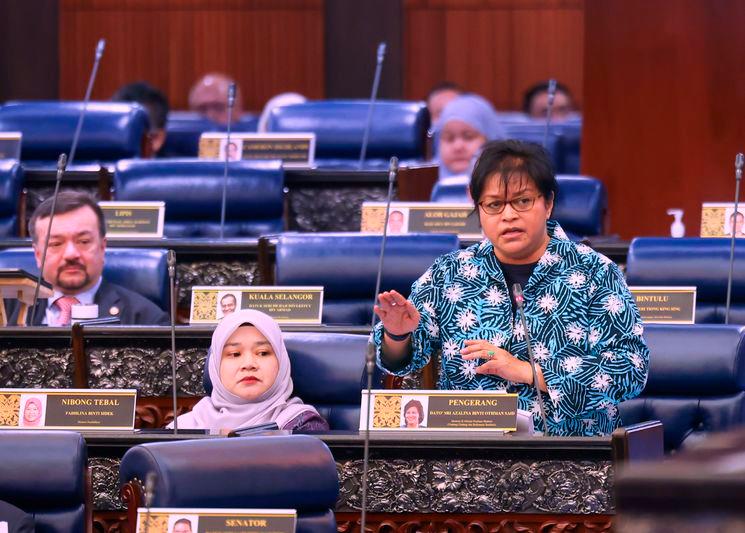 Menteri di Jabatan Perdana Menteri (Undang-Undang dan Reformasi Institusi) Datuk Seri Azalina Othman Said - fotoBERNAMA