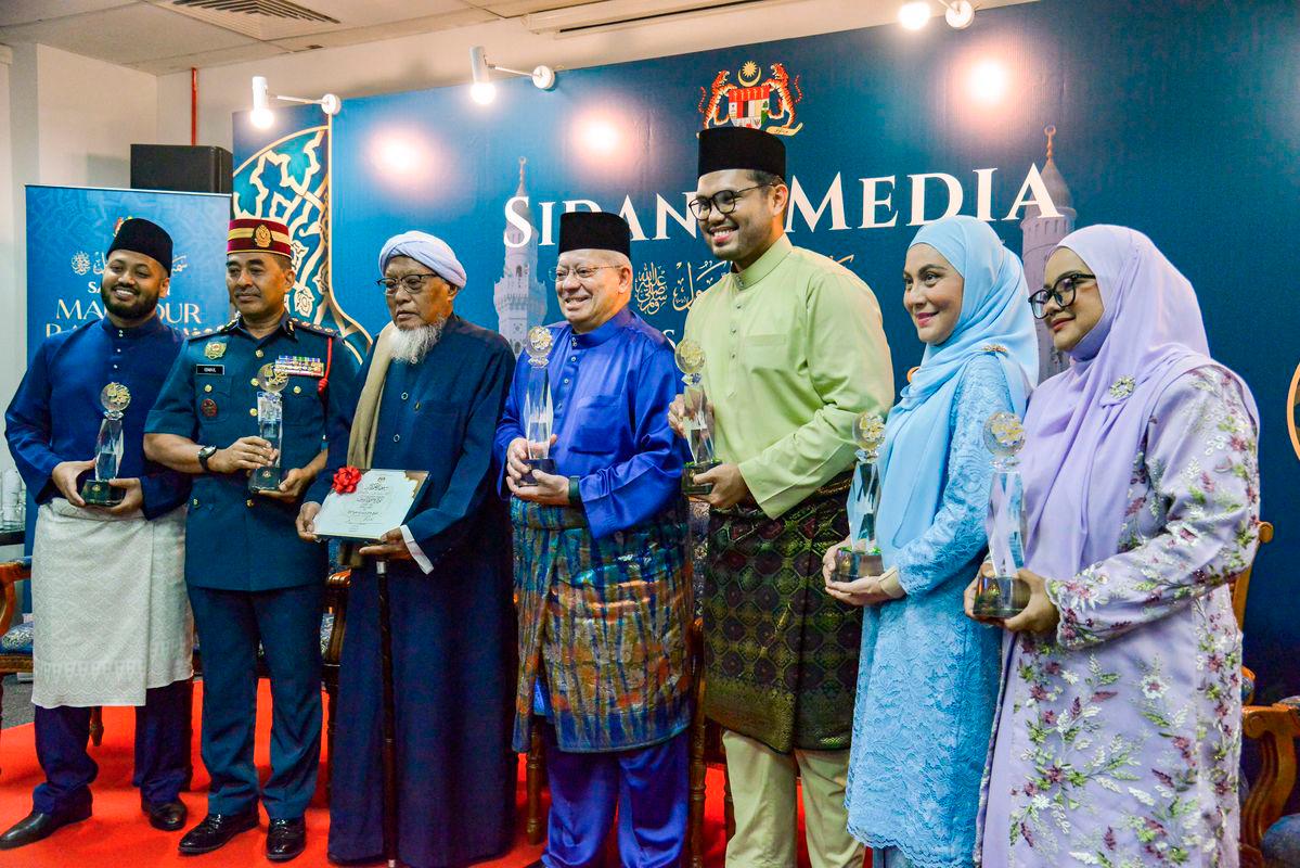 Bernamapix
