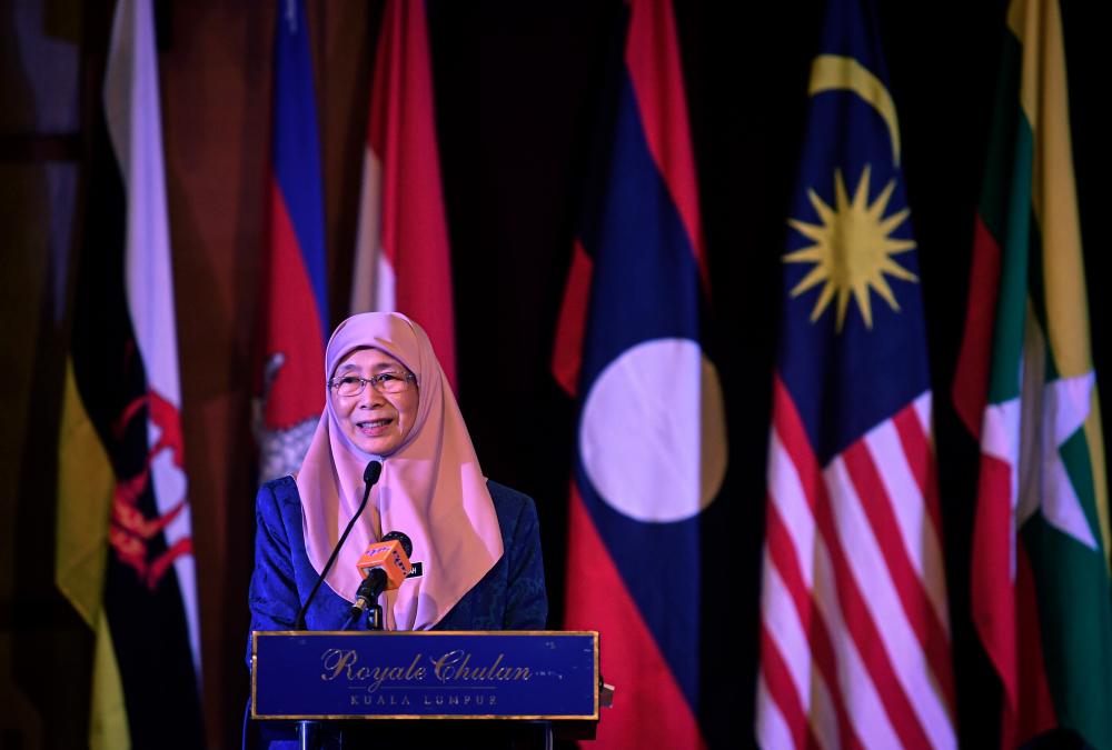 Deputy Prime Minister Datuk Seri Dr Wan Azizah Wan Ismail during the opening of the 5th Asean Supreme Audit Institutions (Aseansai) Summit on Nov 6, 2019. — Bernama
