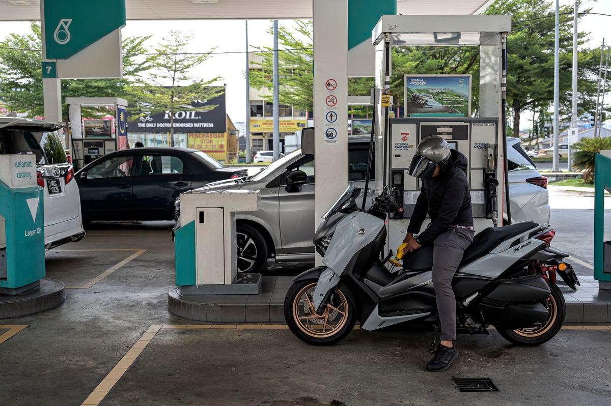 Gambar Hiasan sahaja: BUDI MADANI RON95 (BUDI95)-fotoBERNAMA