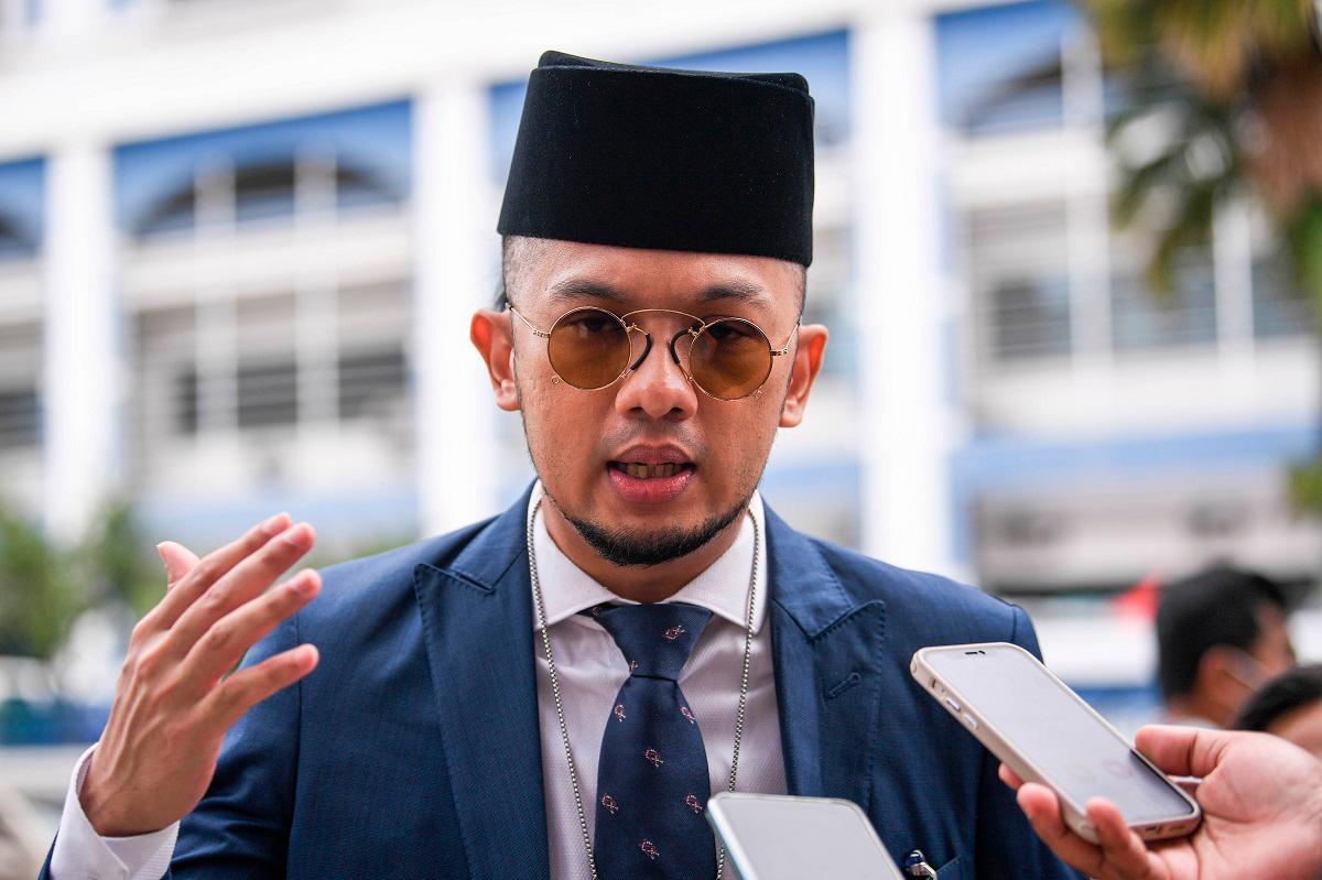 rapper Ariz Ramli (Caprice)