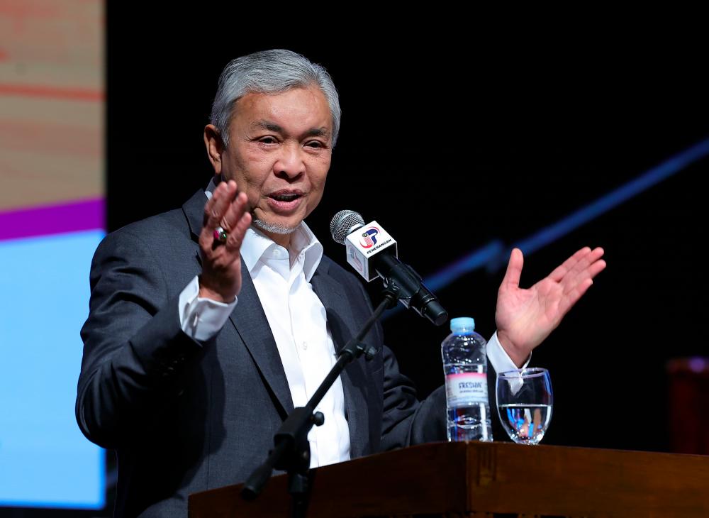Zahid: Kuala Kangsar MP did not contact PM to express support
